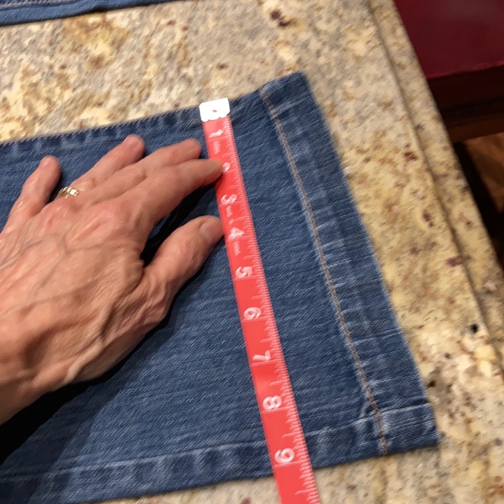 Jeans - Picture 15 of 16